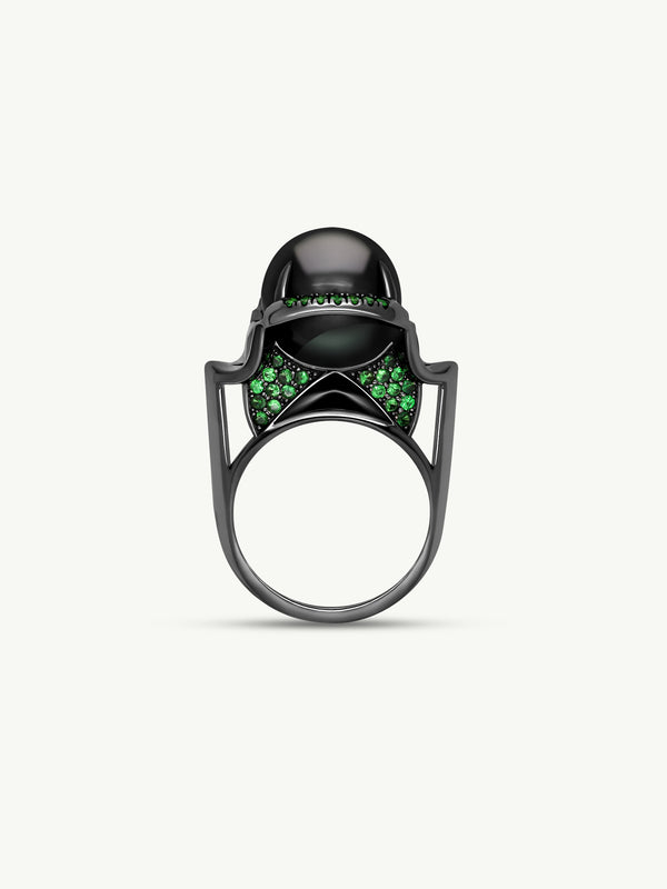 MAREI Isis Goddess Tahitian Black Pearl and Green Tsavorite Garnet Ring In 18K Black Gold