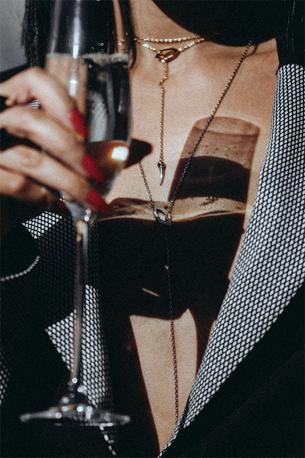 Amanti Lariat Horn Talisman Lariat Necklace In 18K Rose Gold