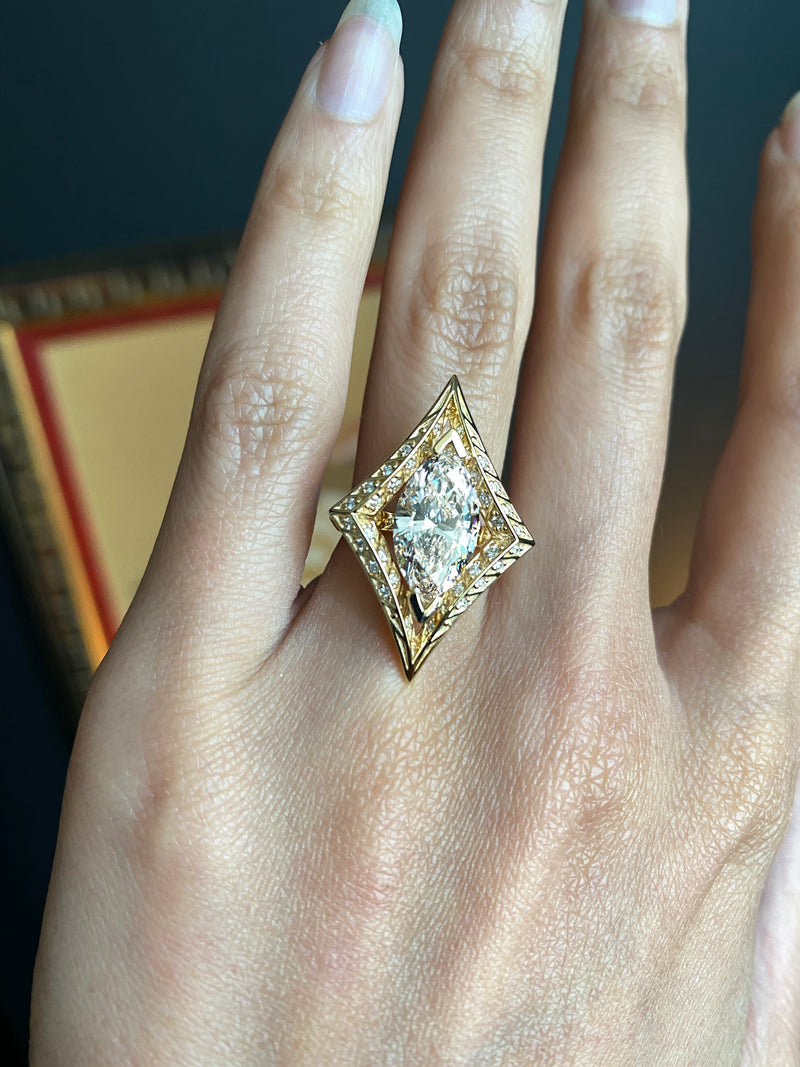 Palmyra Ring With Brilliant Marquise-Cut White Diamond In 18K Yellow Gold