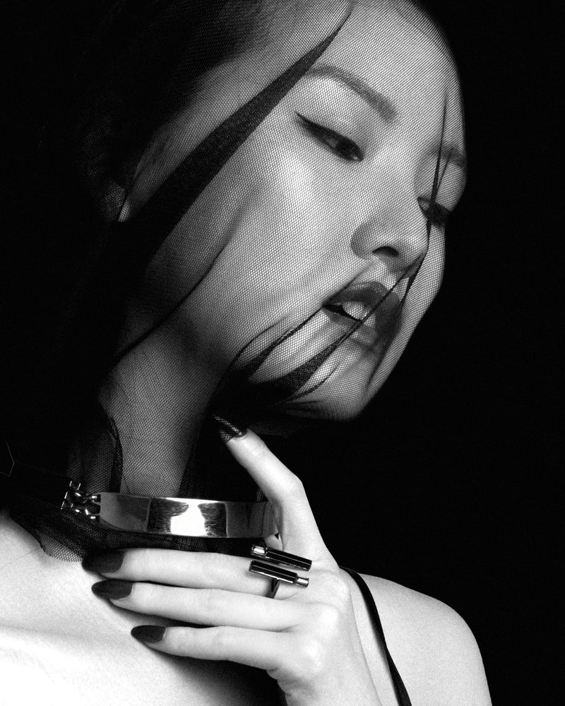 Invidia Black Onyx Column Ring With Baguette-Cut White Diamonds In 18-Karat White Gold