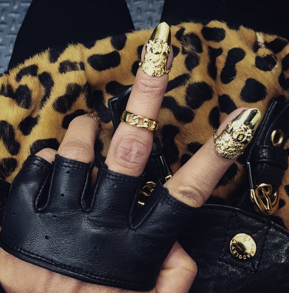 Calavera Rosa Nail Rings