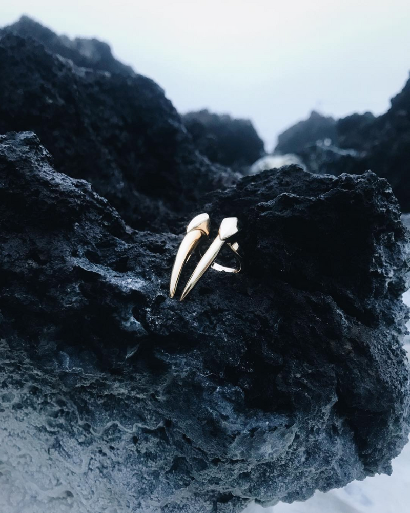 Damian Brevis Horn Talisman Ring In 18K Yellow Gold