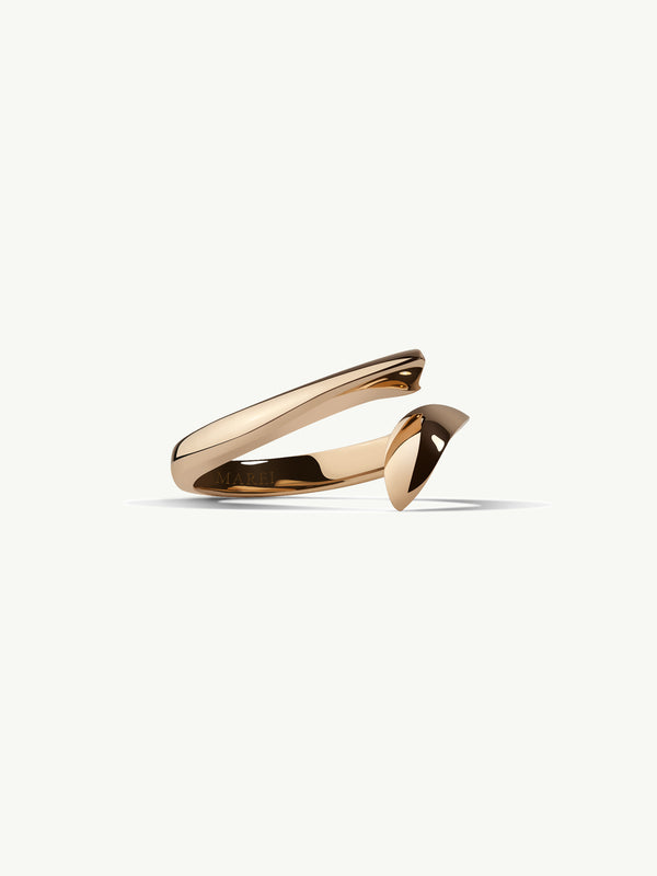 Pythia Serpentine Twist Ring in 18K Yellow Gold