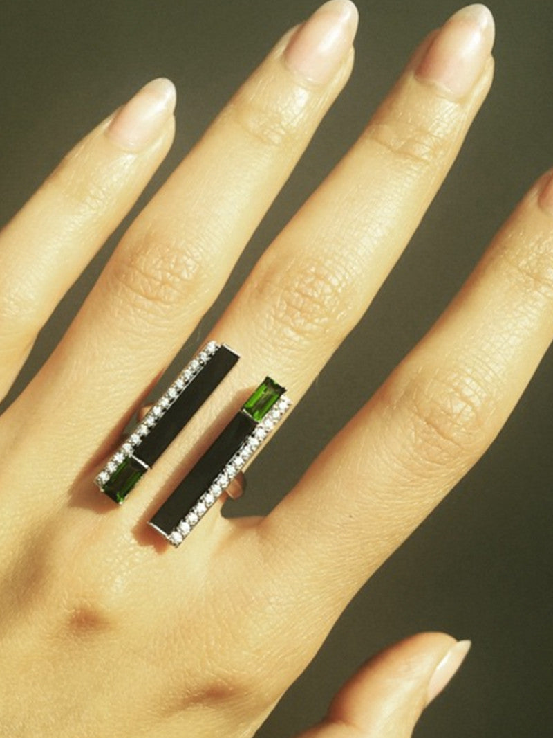 Invidia Black Onyx Column Ring With Chrome Diopside & Pavé White Diamonds In 18K Blackened Gold